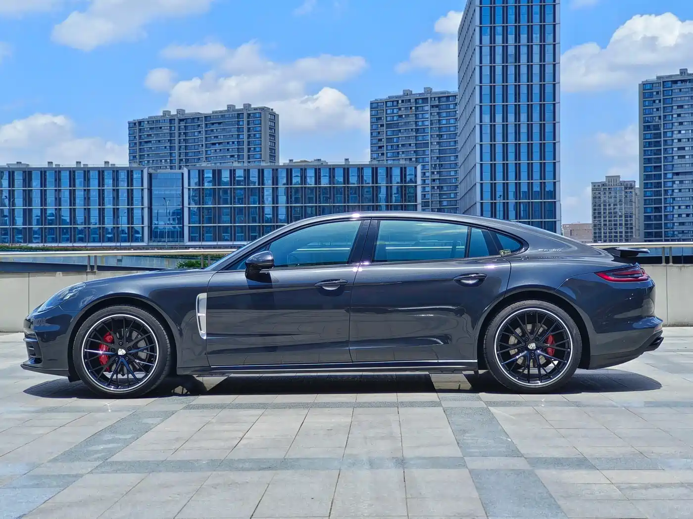 Porsche Panamera 2017 Panamera 4 Executive Long Wheelbase 3.0T фото 4