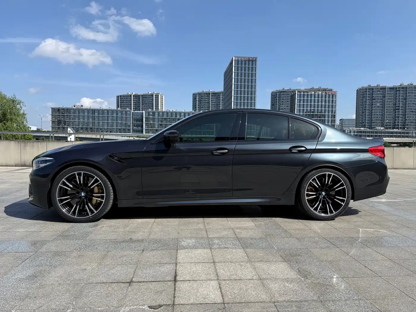 BMW M5 2018 M5 фото 9