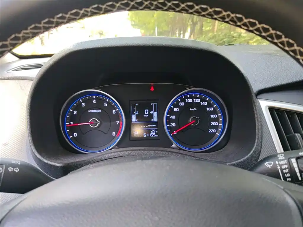 Hyundai Beijing Hyundai ix25 2017 1.6L Automatic Smart Edition фото 12
