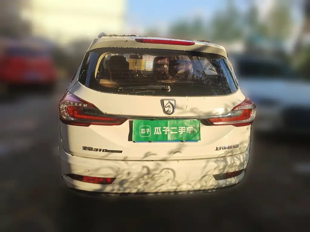 Baojun 310W 2017 2017 1.5L Manual Fashion Edition (China V)