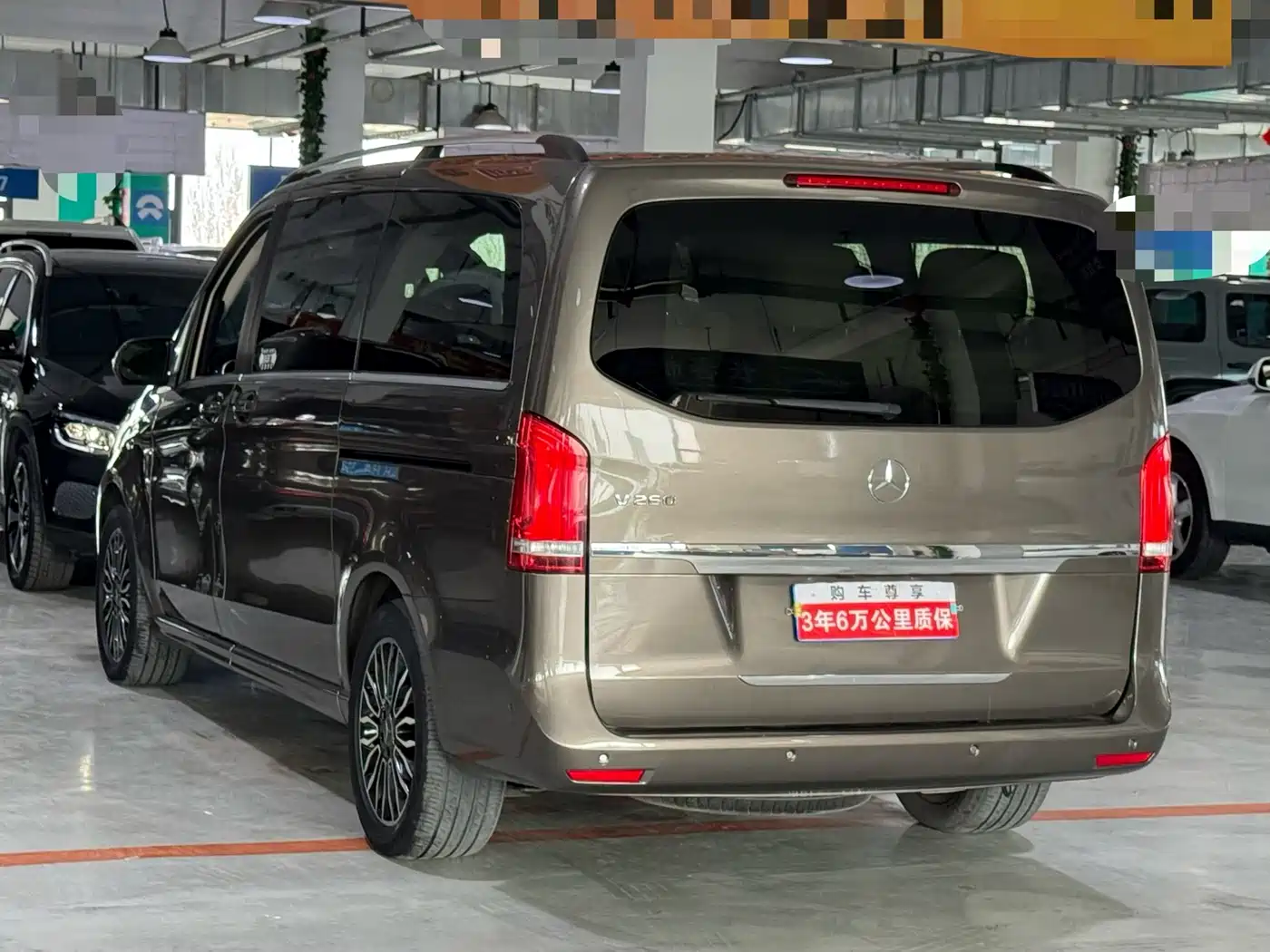 Mercedes-Benz V-Class 2017 Model V 260 Premium Edition фото 5