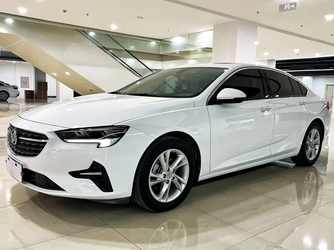 Фото 2 - Buick Regal
