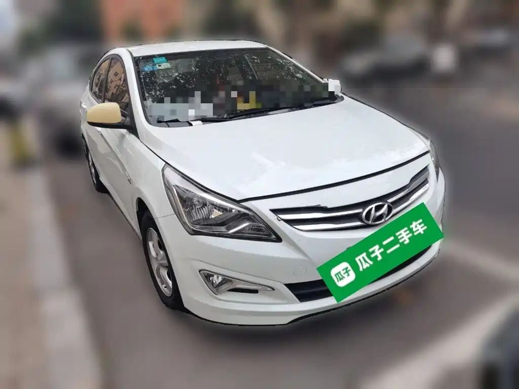صورة 24 - Hyundai Verna