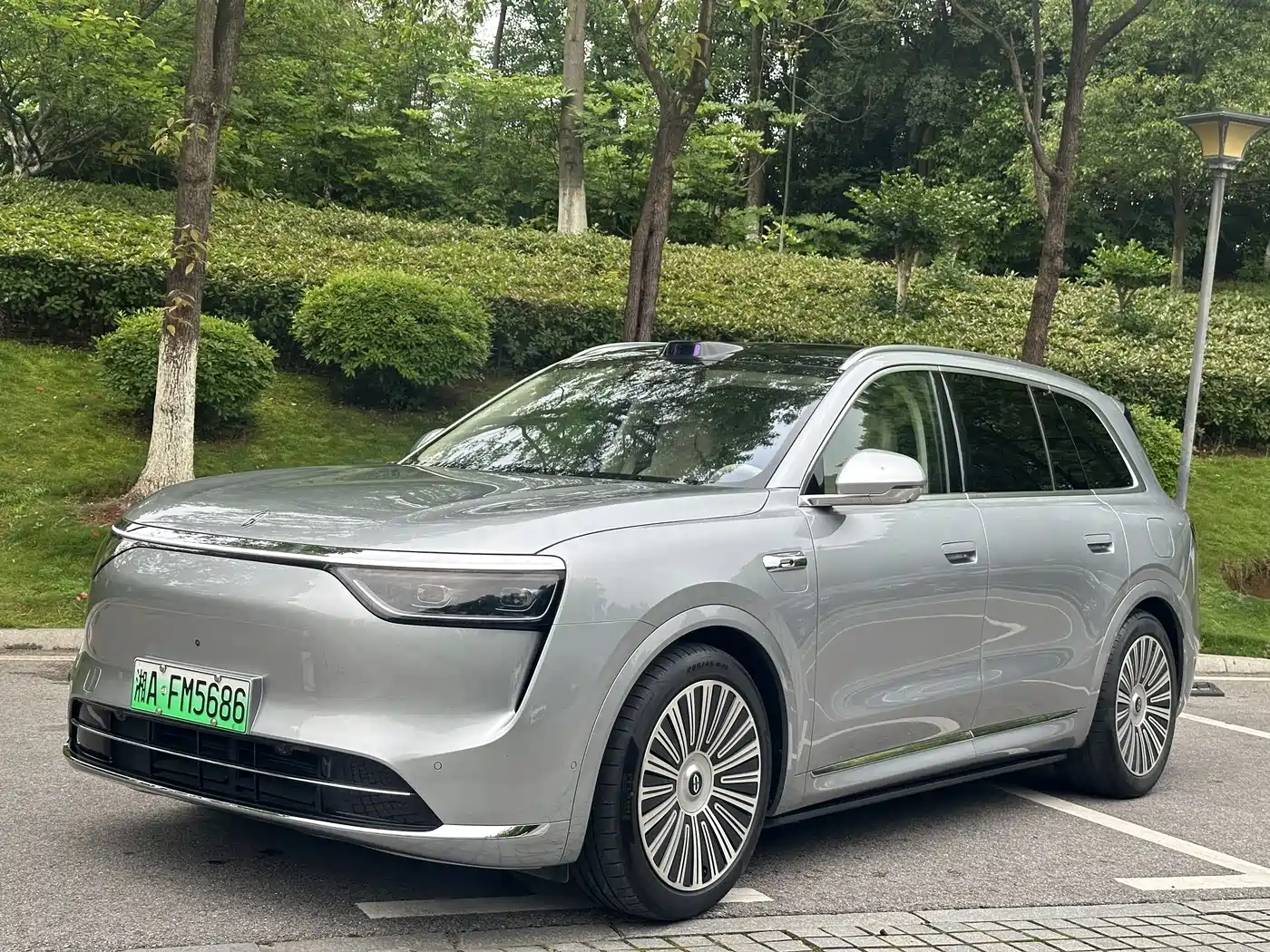 AITO Wenjie AITO M8 2025 Extended Range Ultra 53.4kWh 6-Seater
