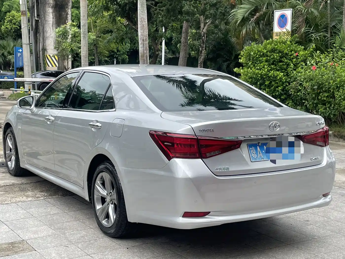 Toyota Crown 2015 2.0T Fashion фото 7