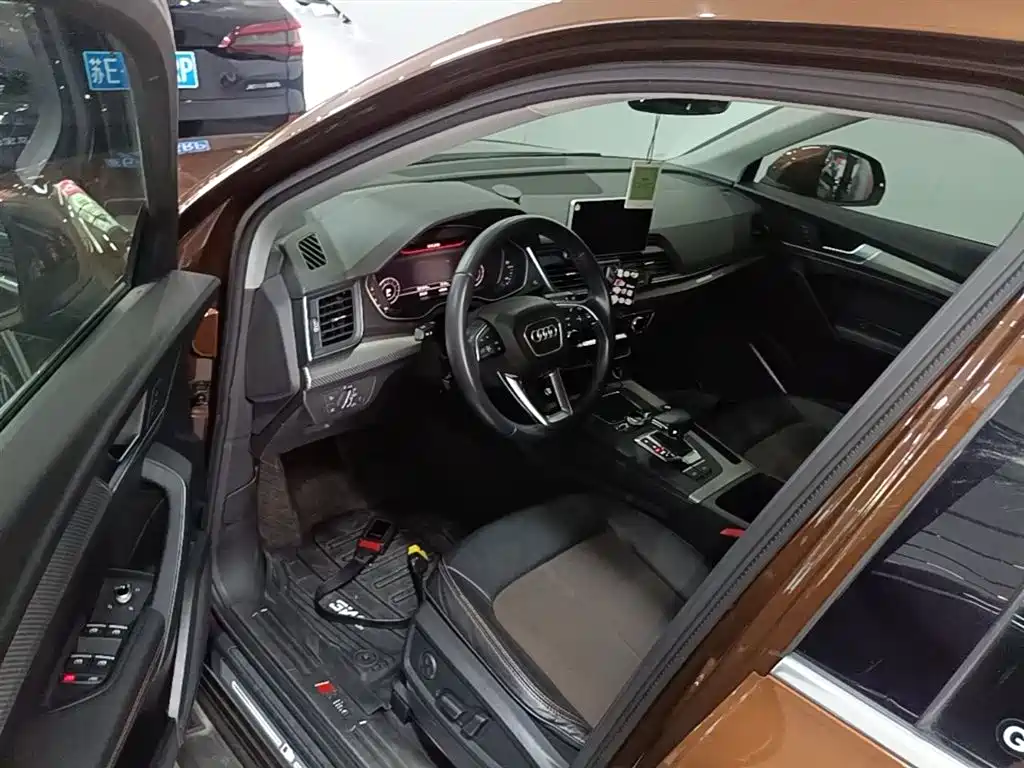 Audi Q5L 2018 45 TFSI Exclusive Fashion (China V) фото 16
