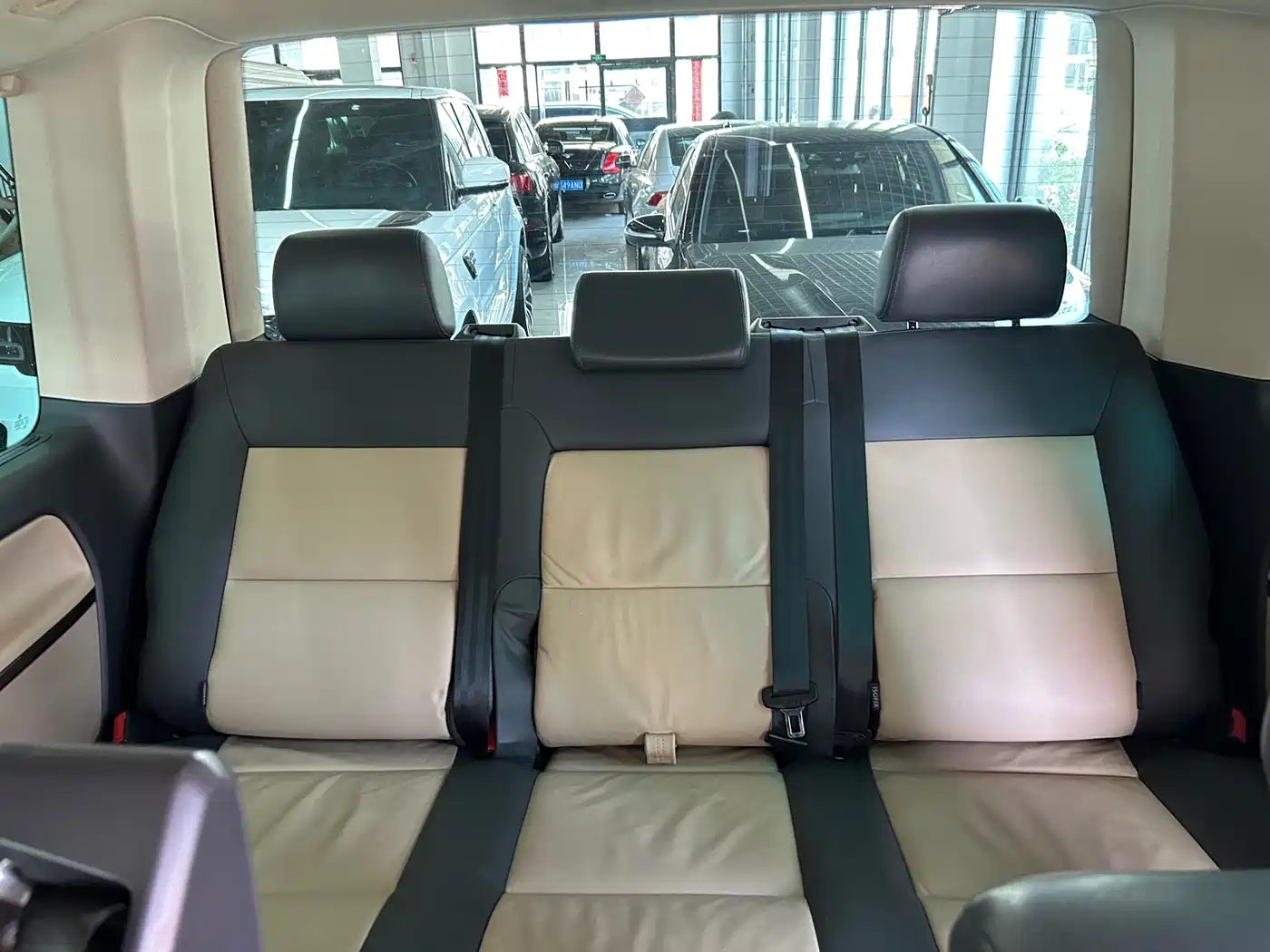 Volkswagen Multivan 2015 2012 2.0TSI 4WD Premium
