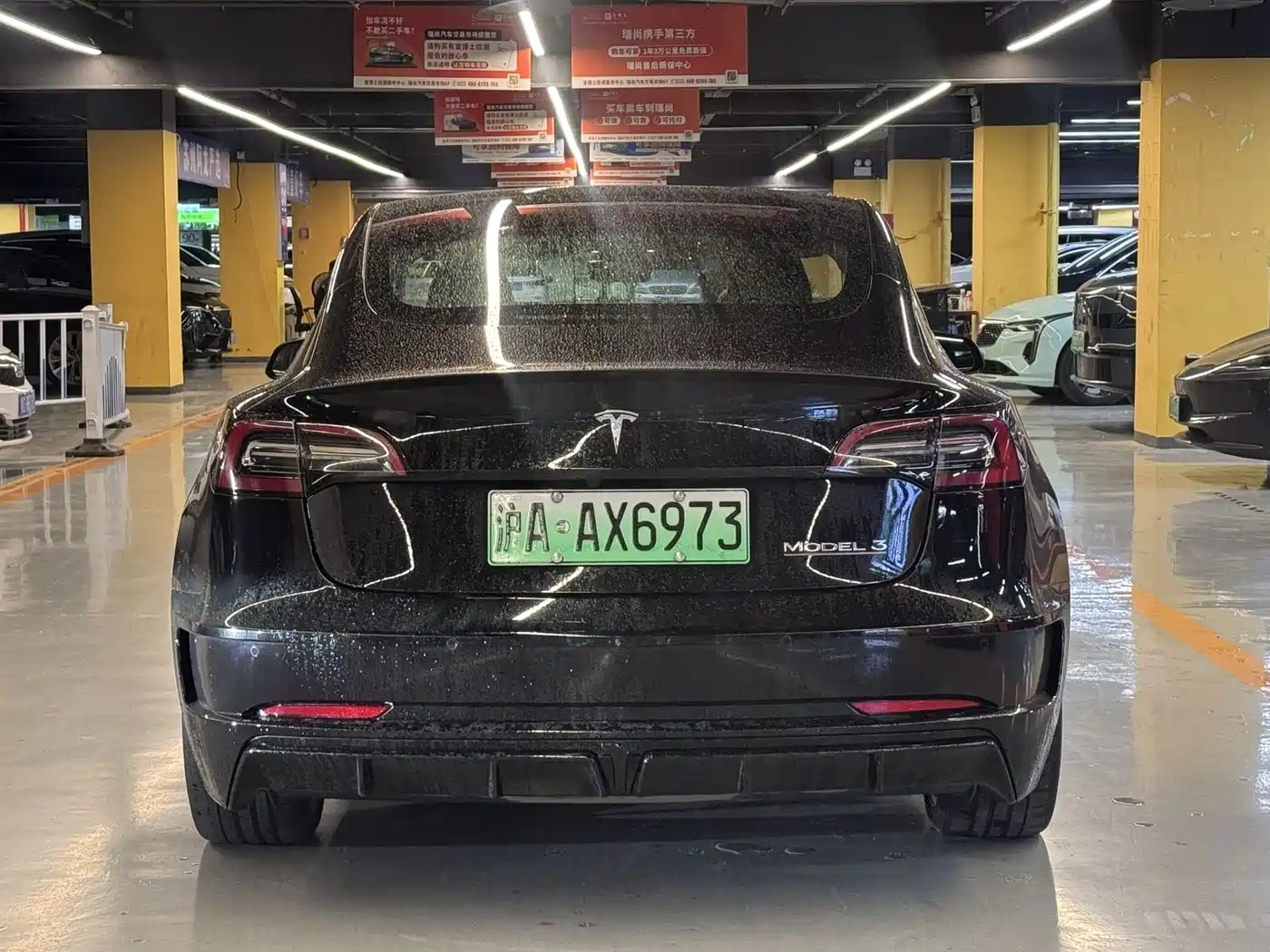 Фото 4 - Tesla Model 3
