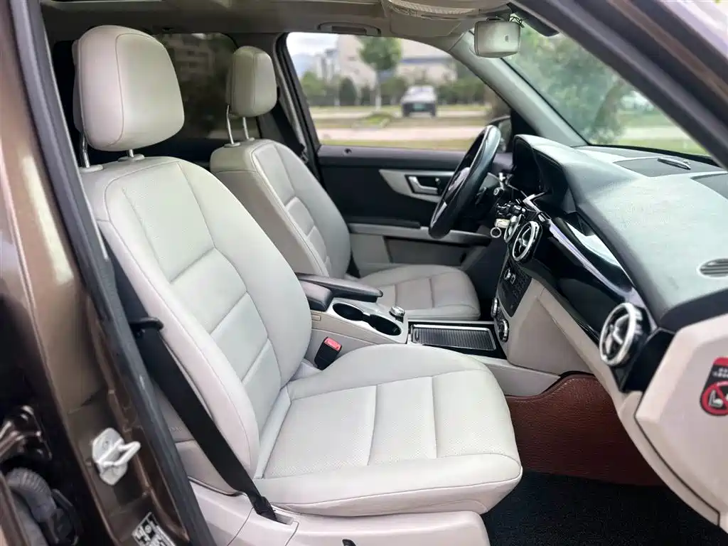 Mercedes-Benz GLK-Class 2013 Facelift GLK 300 4MATIC Luxury фото 23