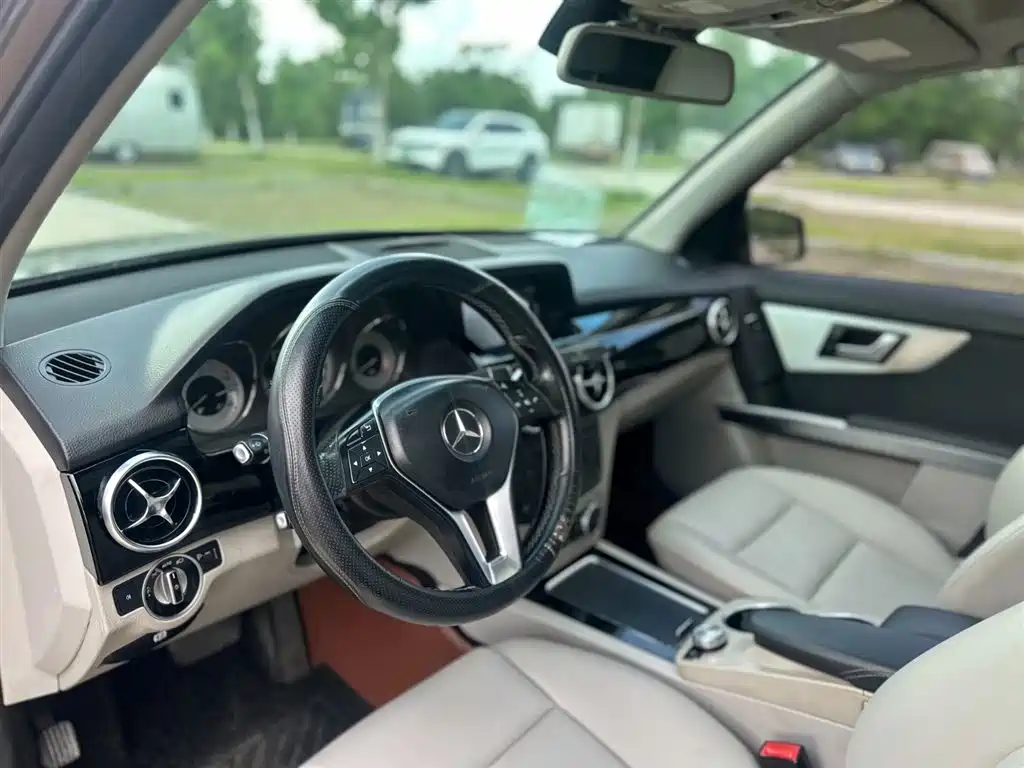 Mercedes-Benz GLK-Class 2013 Facelift GLK 300 4MATIC Luxury фото 15
