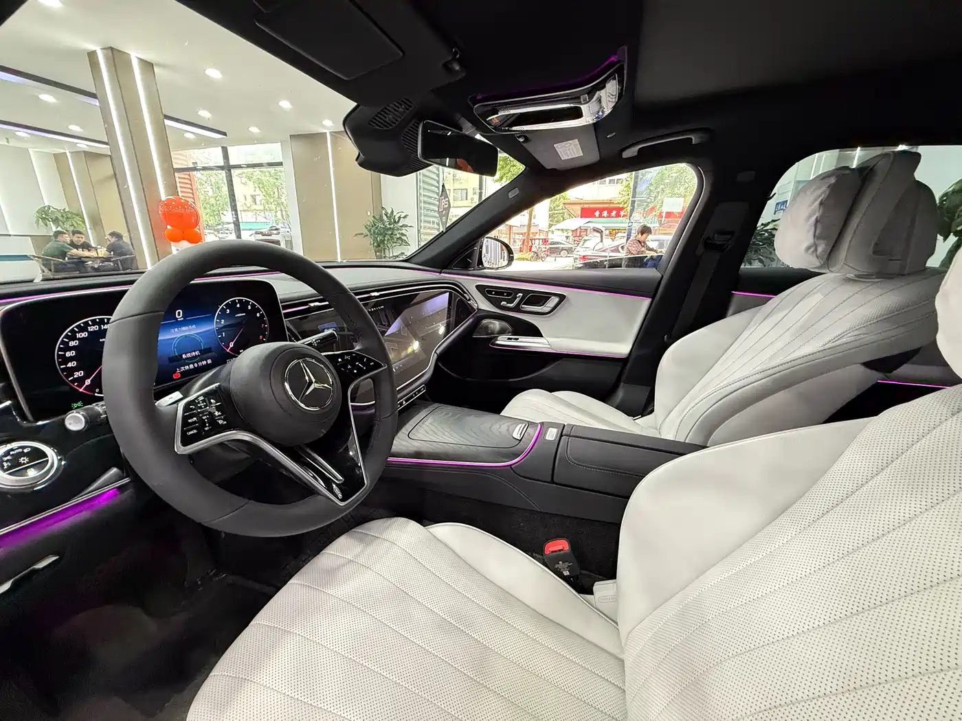 Mercedes-Benz E-Class 2025 E 300 L Luxury фото 4