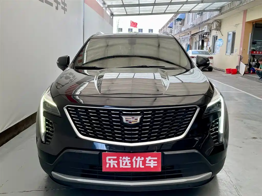 Cadillac XT4 2020 28T FWD Leading Trim фото 2