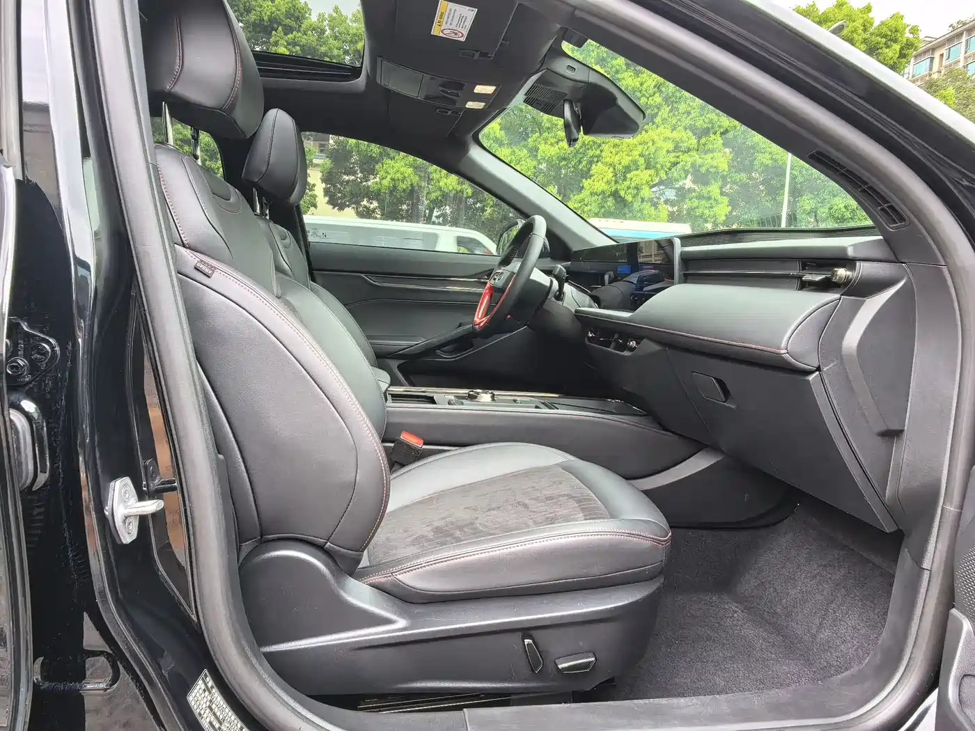 Photo 16 - Ford Mondeo