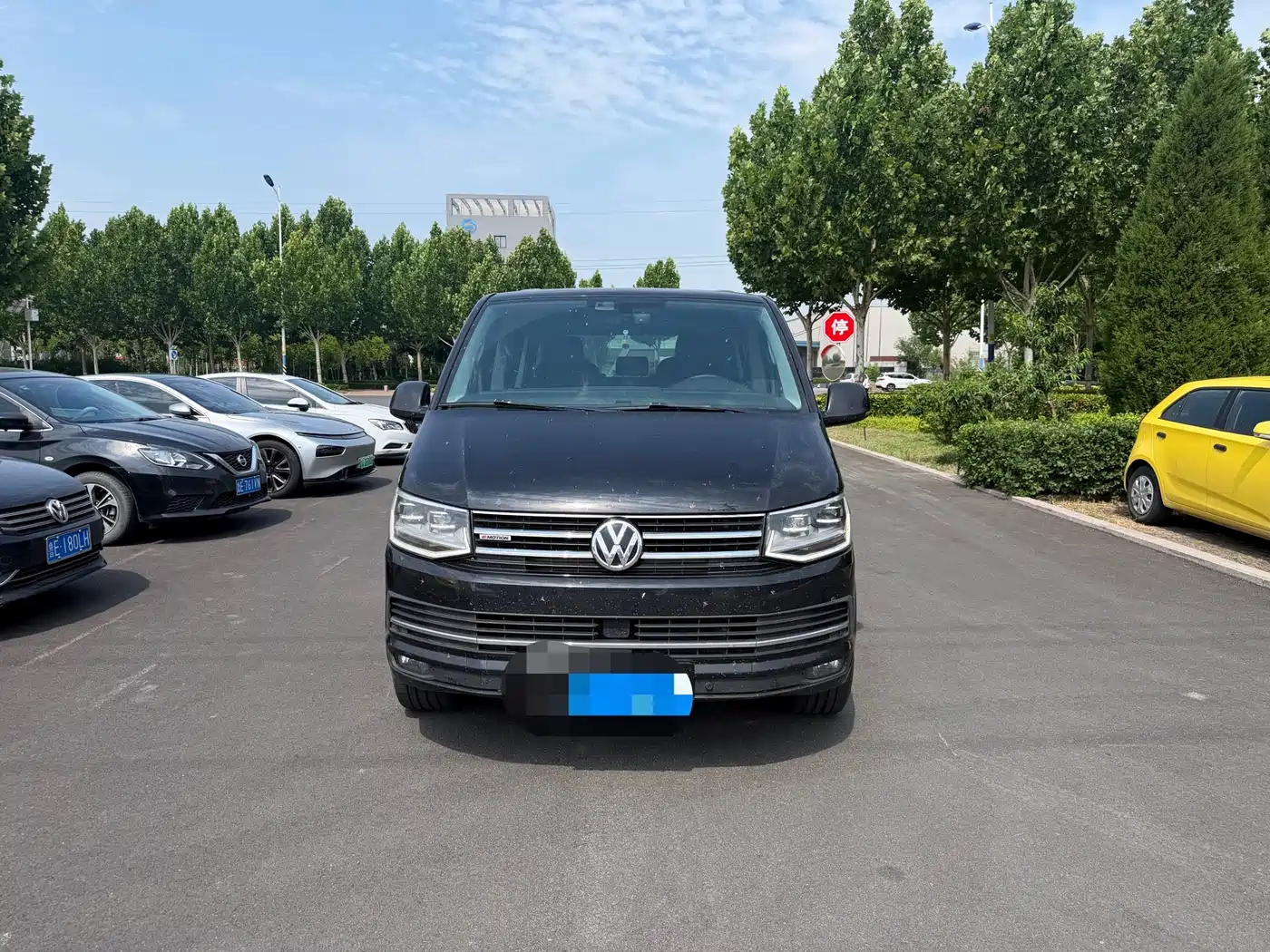 Volkswagen Multivan 2019 2019 2.0TSI 4WD Premium 7-seater
