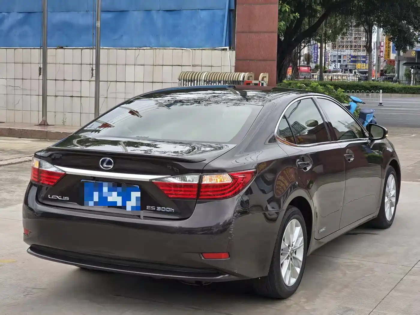 Фото 5 - Lexus ES