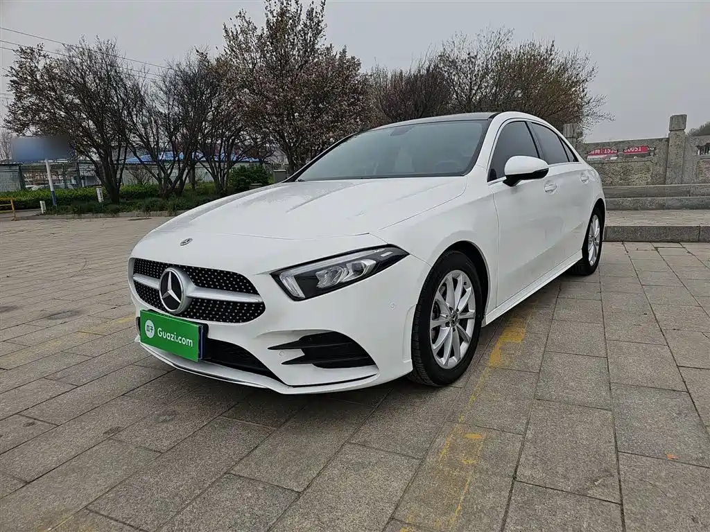 Mercedes-Benz A-Class 2021 A 200 L Sport Sedan Fashion Edition