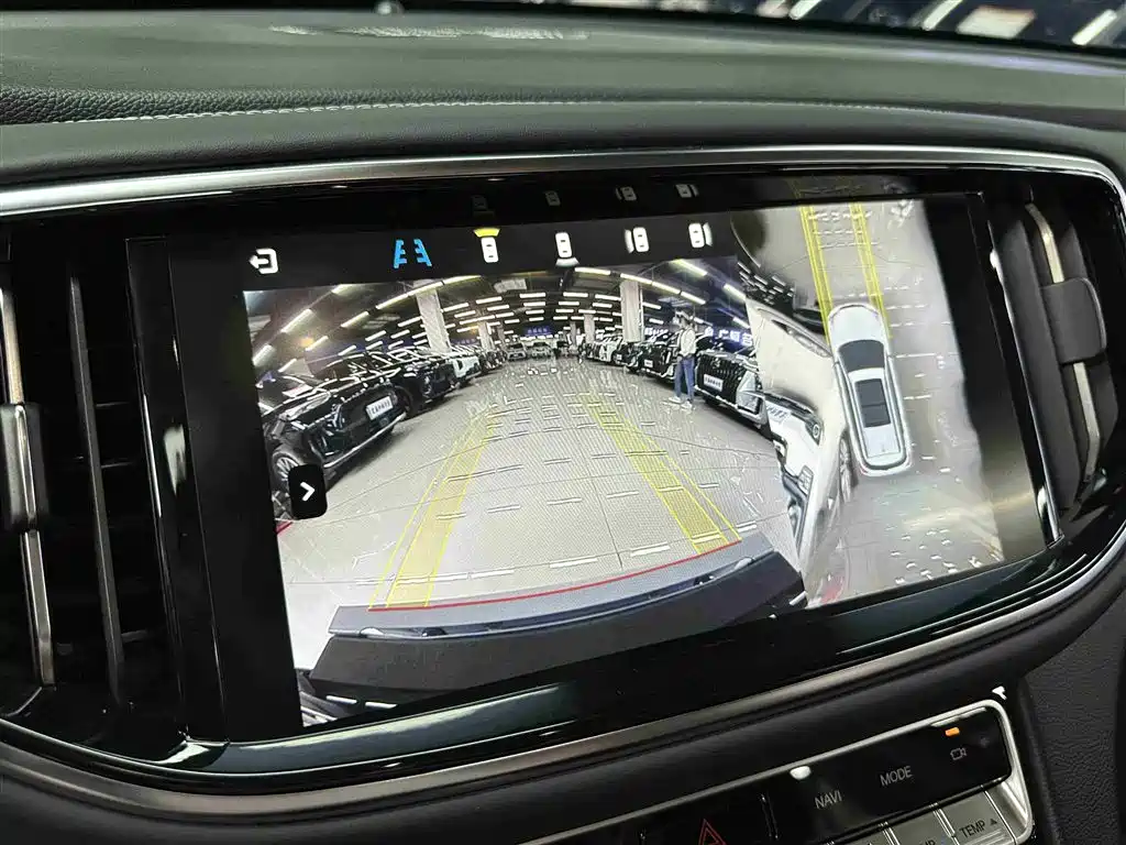 GAC Trumpchi Trumpchi GS8 2020 390T 2WD Luxury Smart Connect Anniversary Edition (7-Seater) фото 19