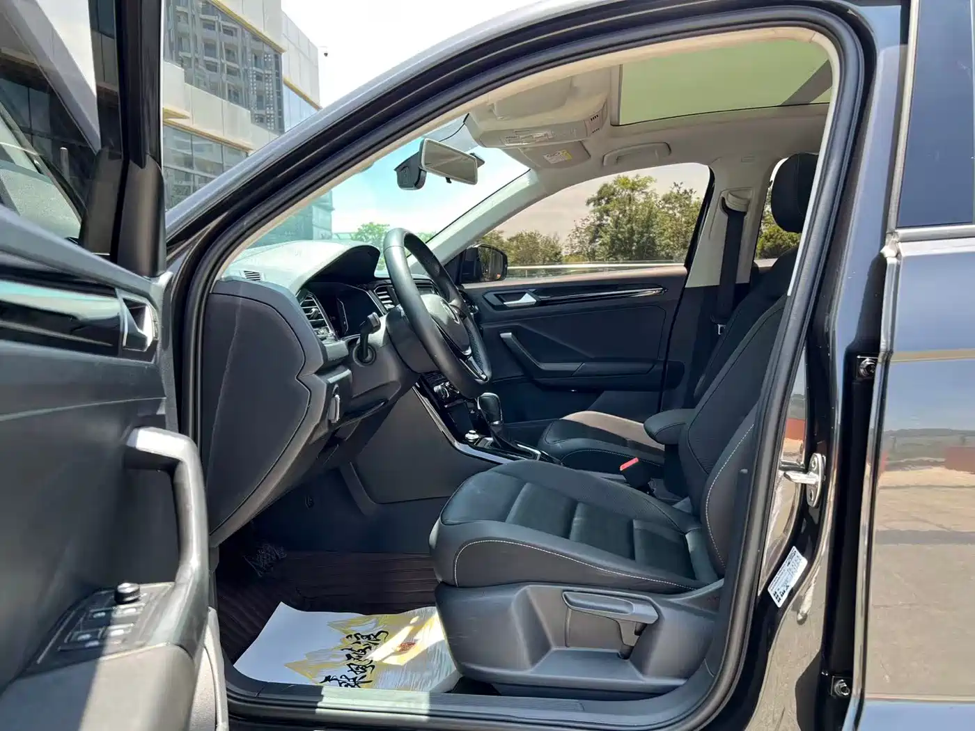 Volkswagen T-ROC 2020 280TSI DSG 2WD Comfort фото 10