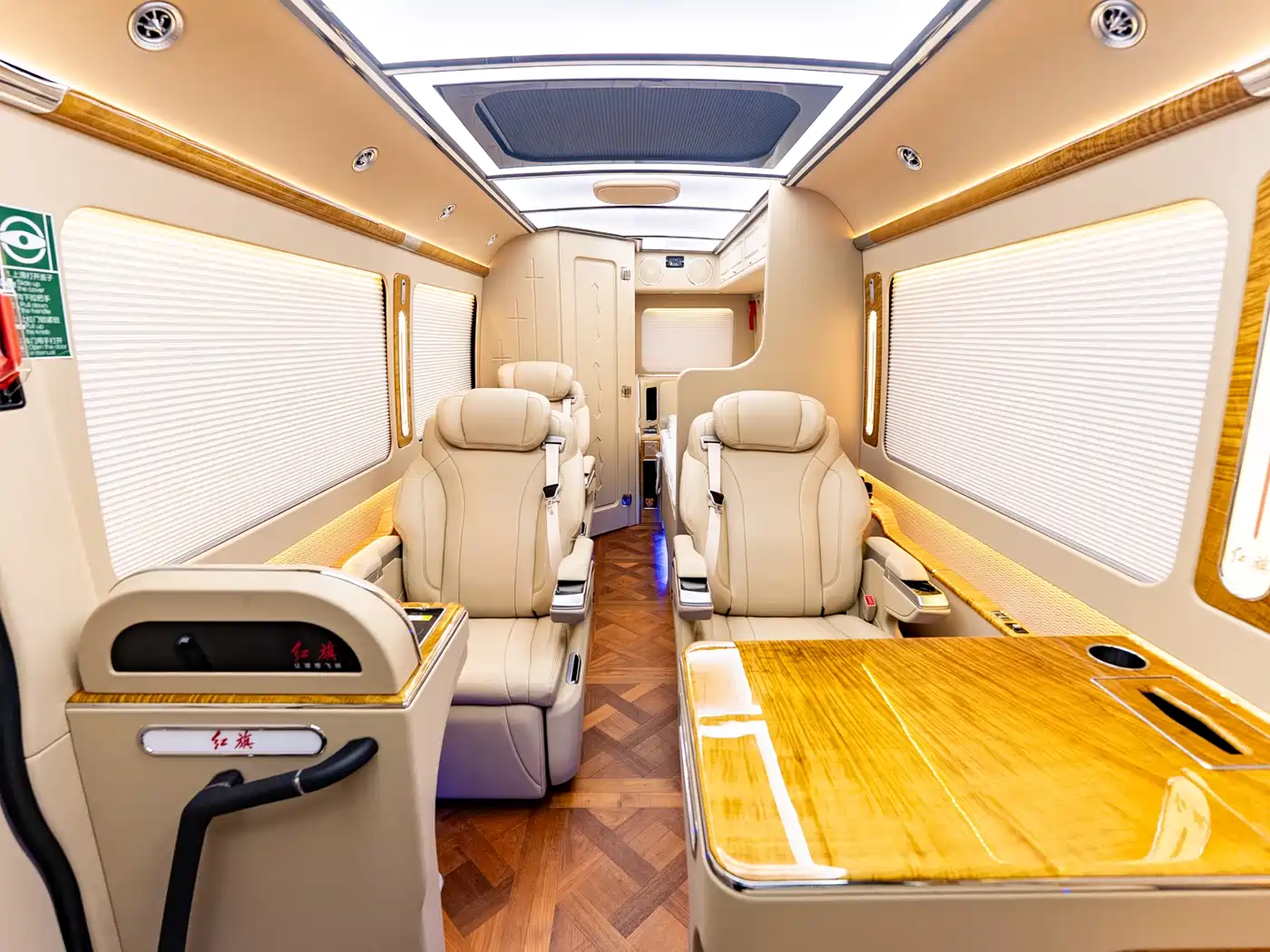 Hongqi Guoyue 2024 3.0T Luxury Edition 17-Seater фото 9