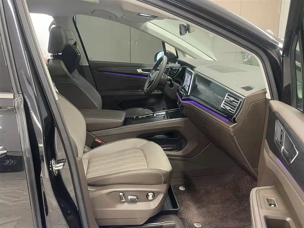 Volkswagen Viloran 2024 380TSI Prestige Edition фото 17