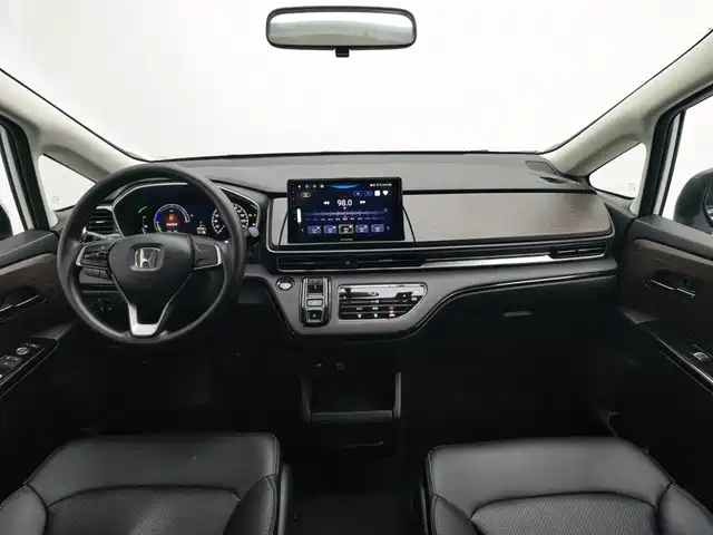 Honda Odyssey 2024 2.0L e:HEV Sharp·Comfort Edition — фото 5