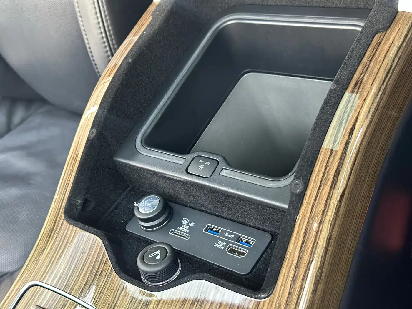 Land Rover Range Rover 2018 3.0 SC V6 Vogue SE Genesis Extended Edition фото 8