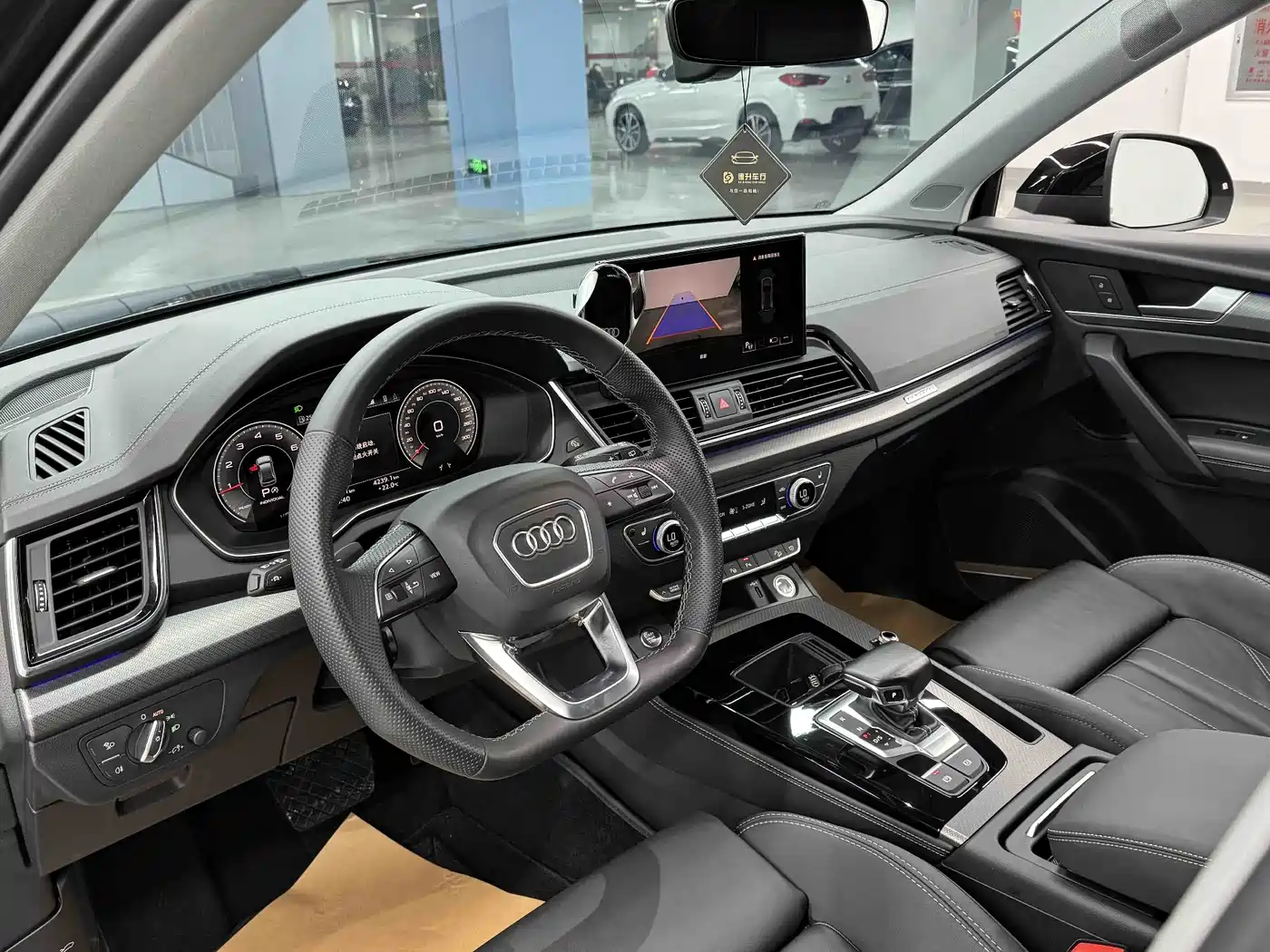 Audi Q5L 2022 45T Luxury Dynamic фото 11