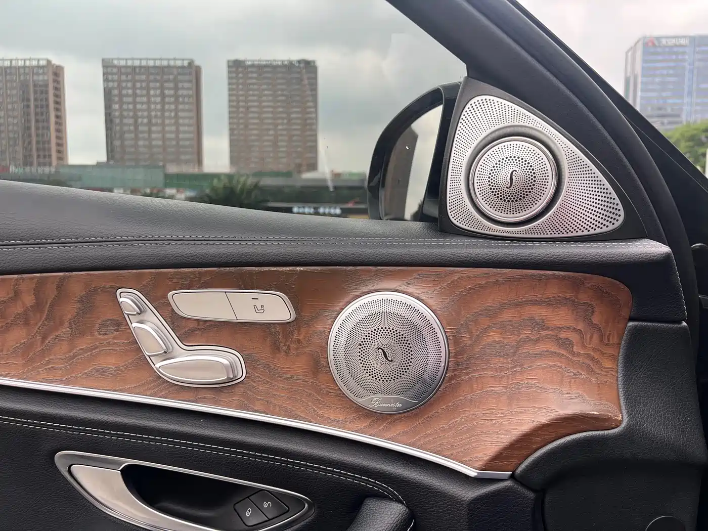 Mercedes-Benz E-Class 2016 E 200 L фото 12