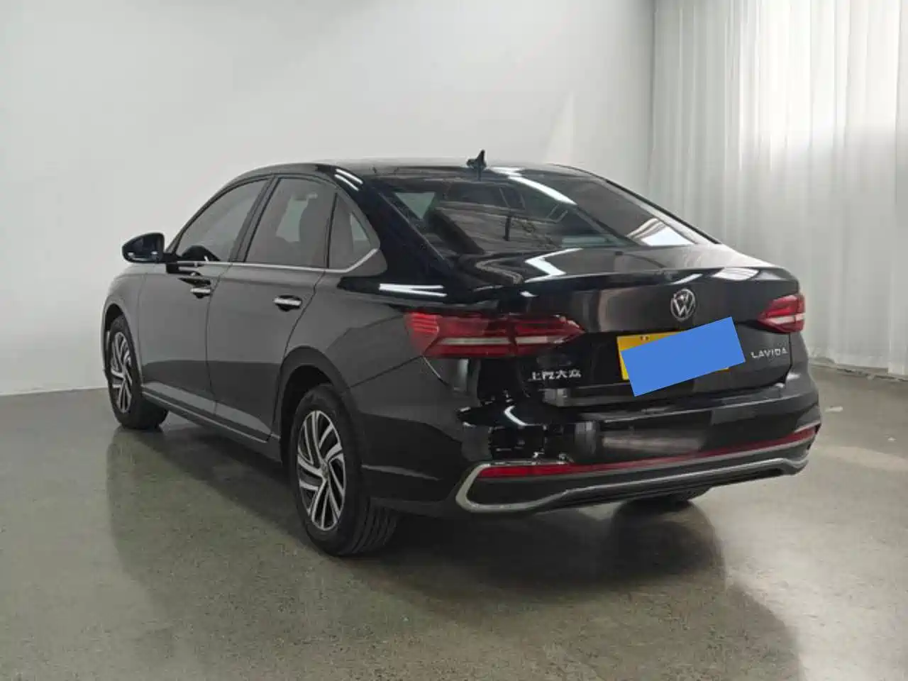 Volkswagen Lavida 2024 Model 1.5L Automatic 5 Million Edition фото 2