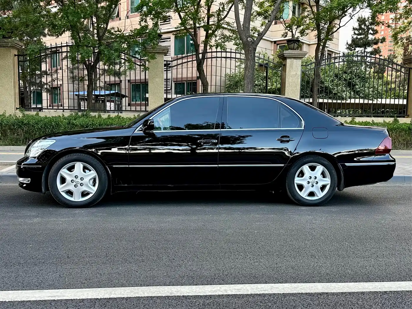 Lexus LS 2004 430 фото 3