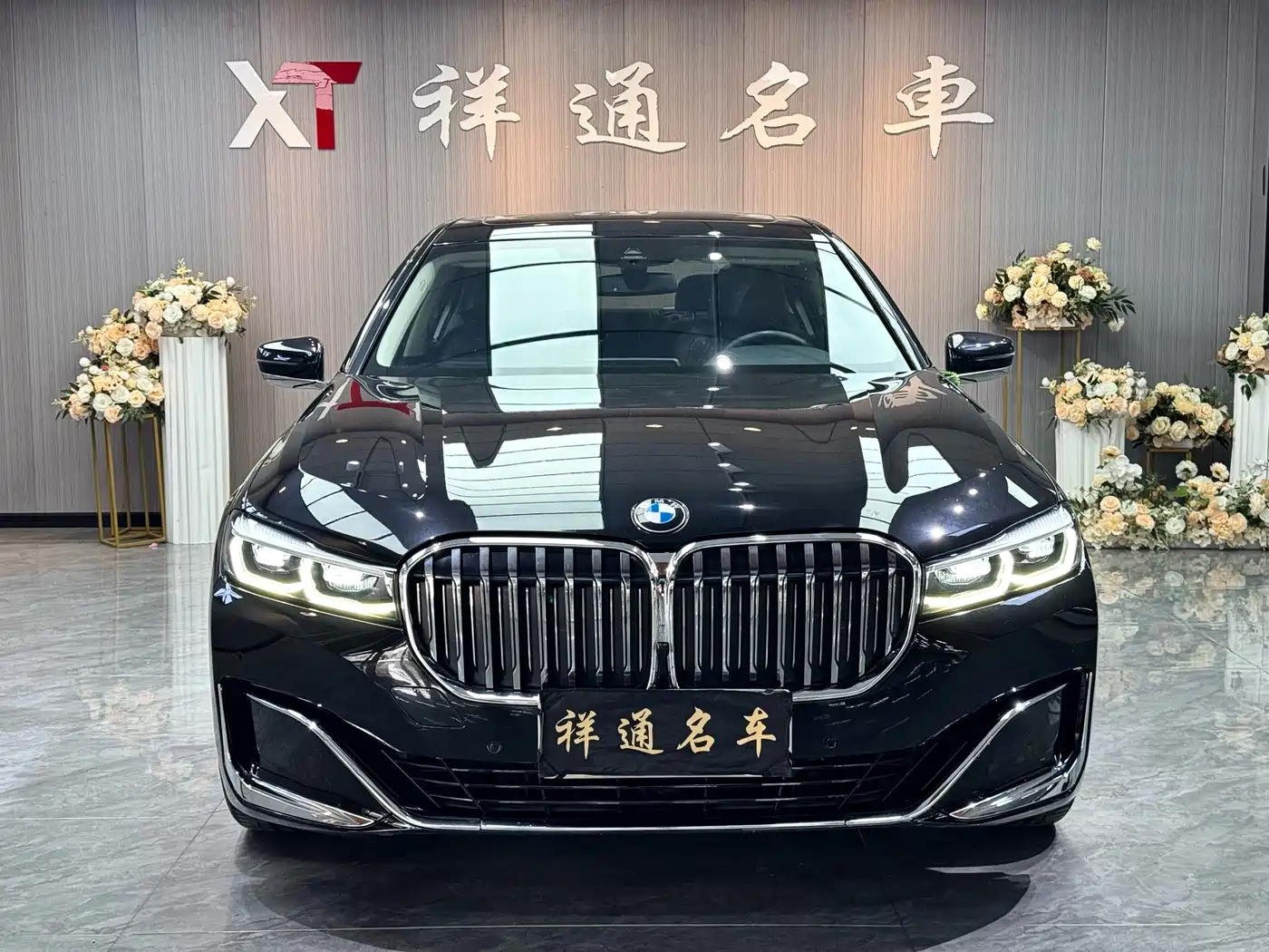 BMW 7 Series 2019 740Li Leading Luxury Package фото 2
