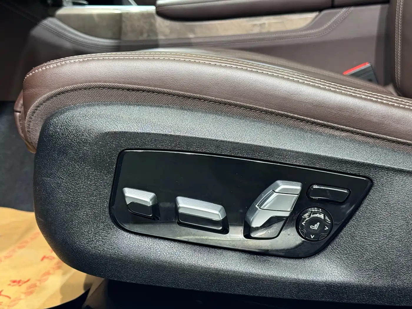 BMW 7 Series 2019 740Li Leading Luxury Package фото 16