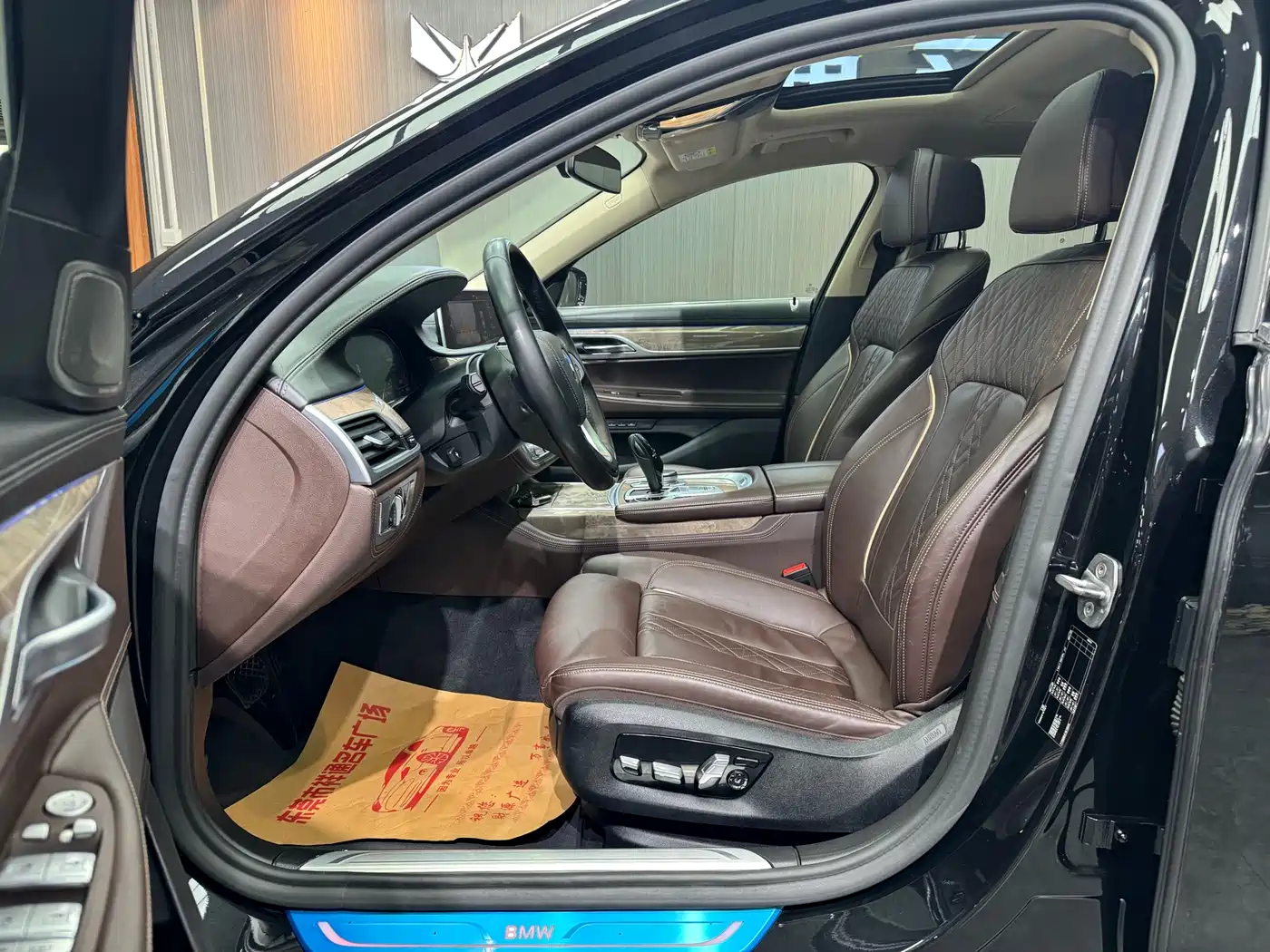 BMW 7 Series 2019 740Li Leading Luxury Package фото 5
