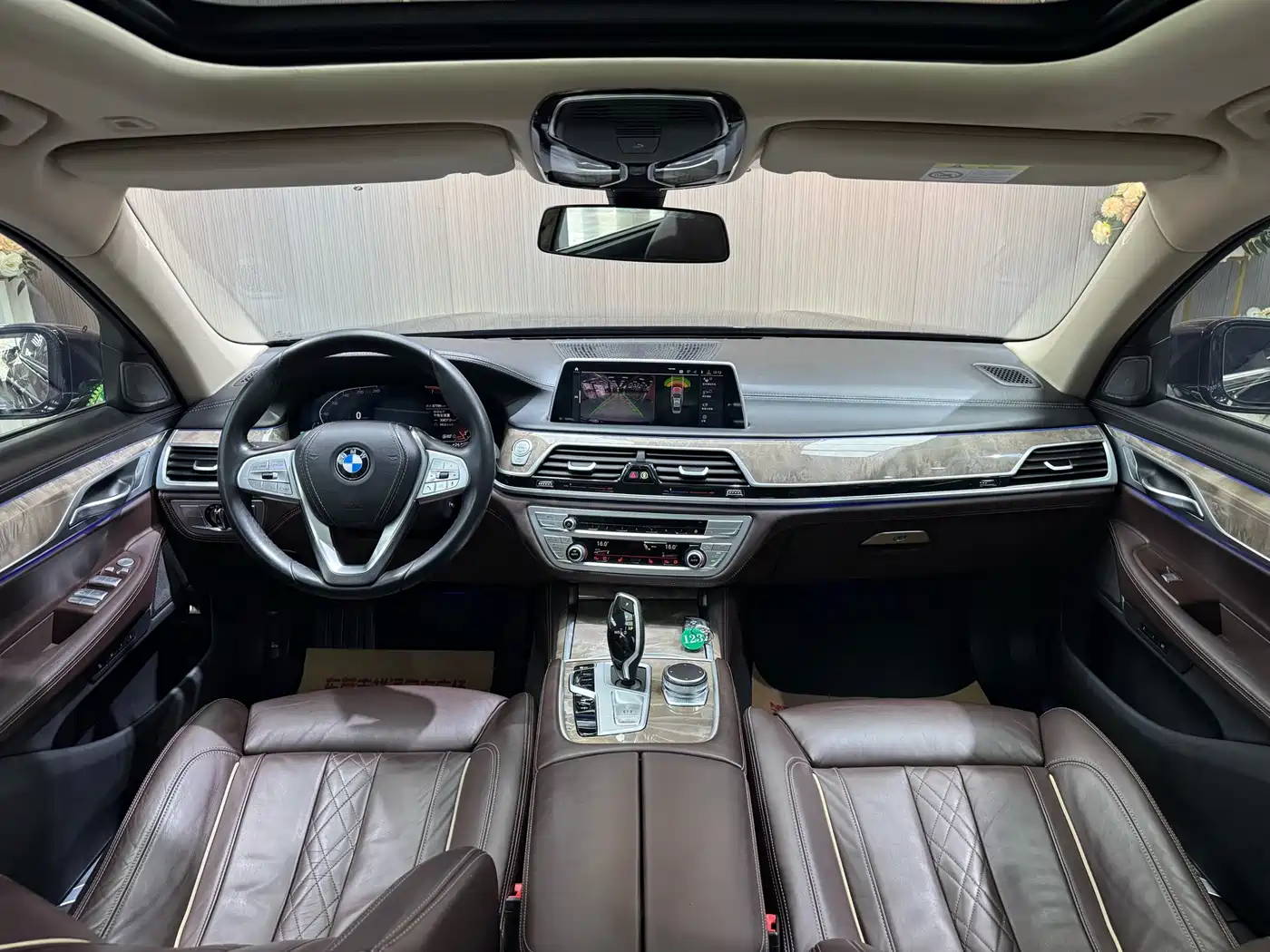 BMW 7 Series 2019 740Li Leading Luxury Package фото 6