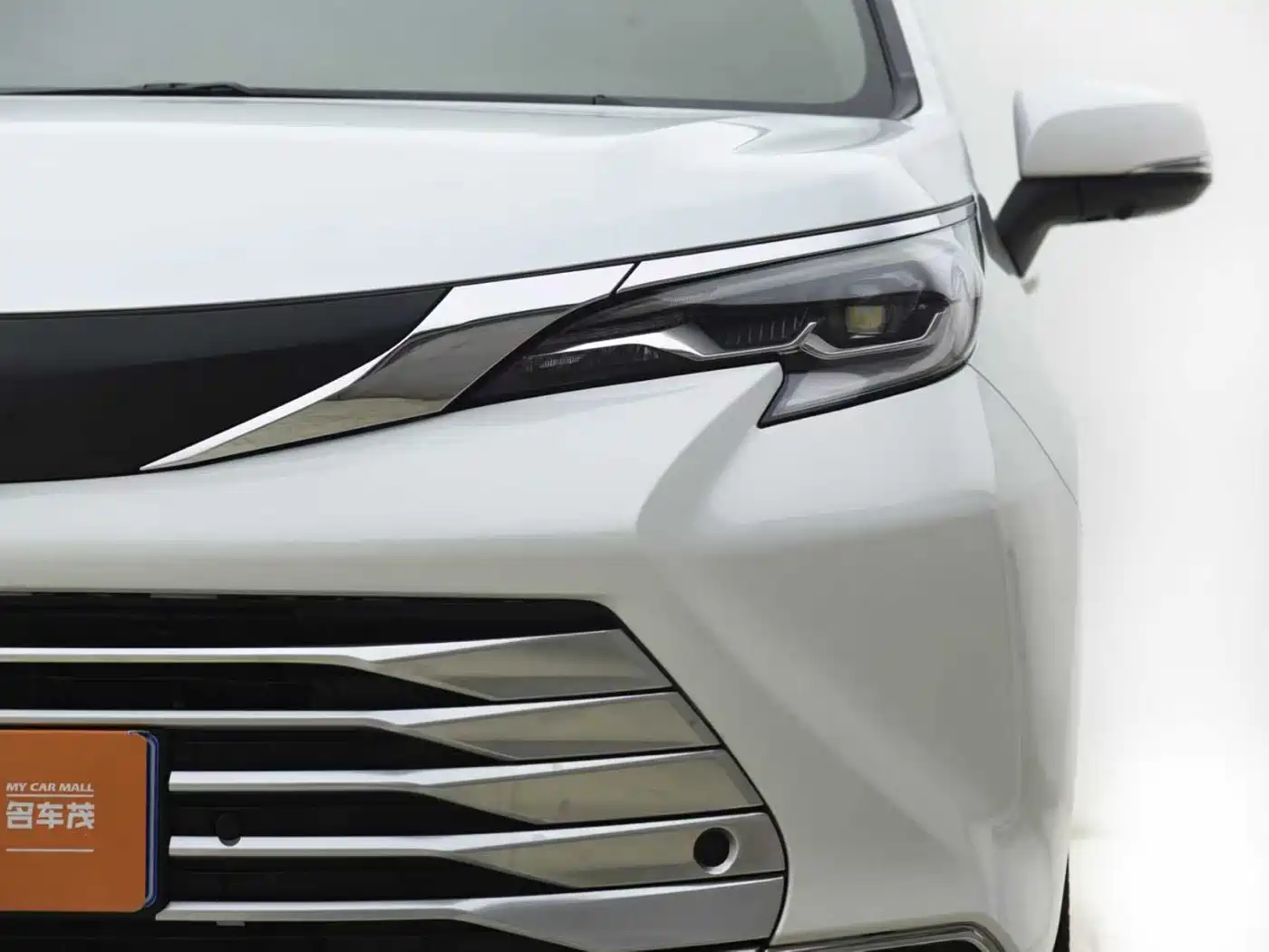 Toyota Sienna 2023 2.5L Hybrid Comfort Edition фото 6