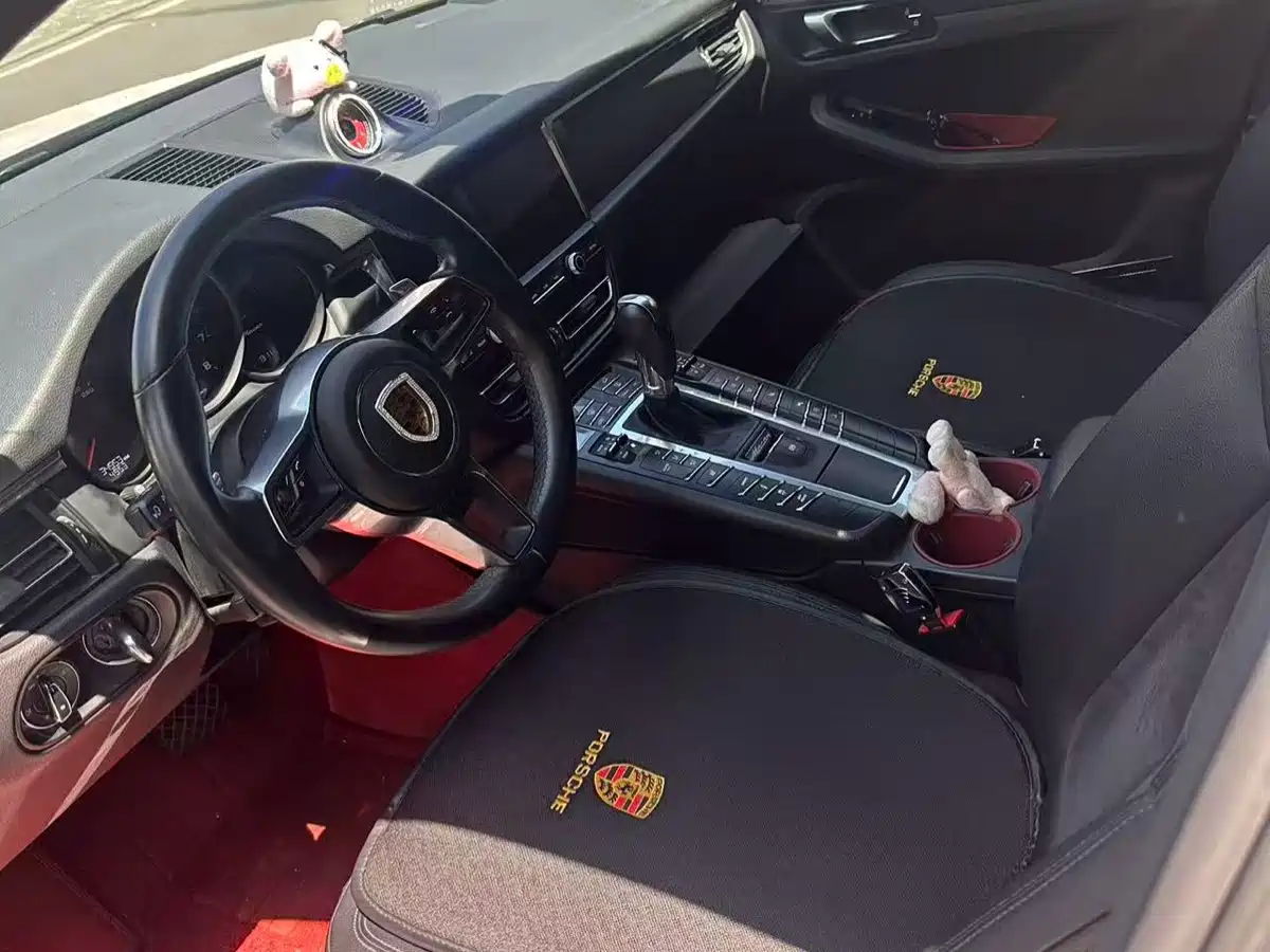 Porsche Macan 2021 Macan 2.0T фото 2