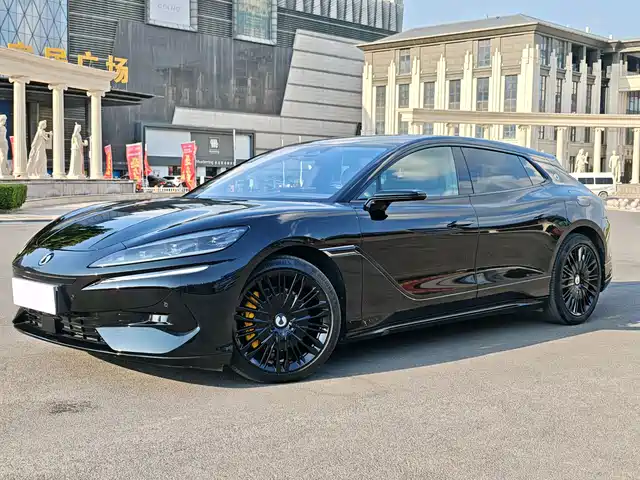 Denza Denza Z9GT 2024 1100 AWD Ultra Edition