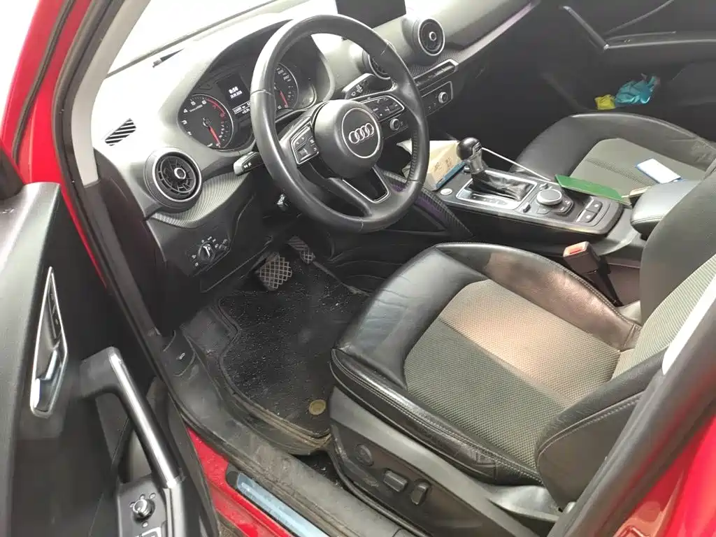 Photo 14 - Audi Q2L