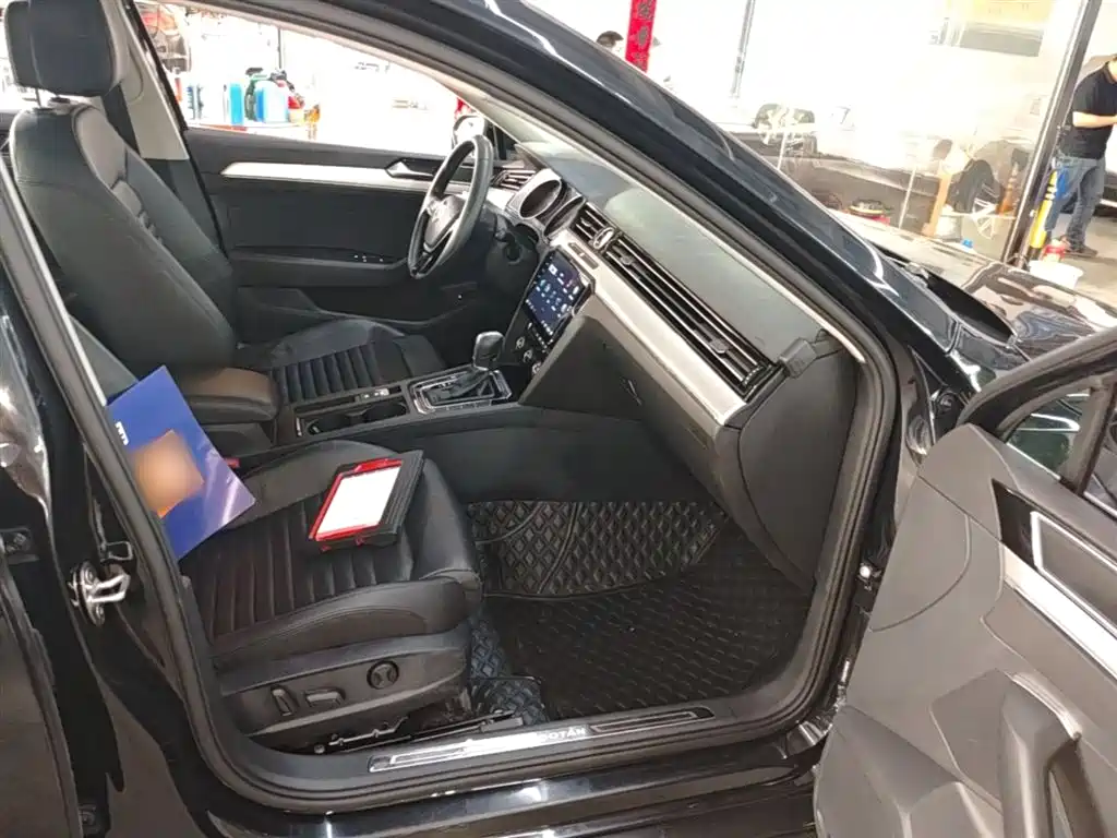 Volkswagen Magotan 2019 330TSI DSG Leading China V фото 25