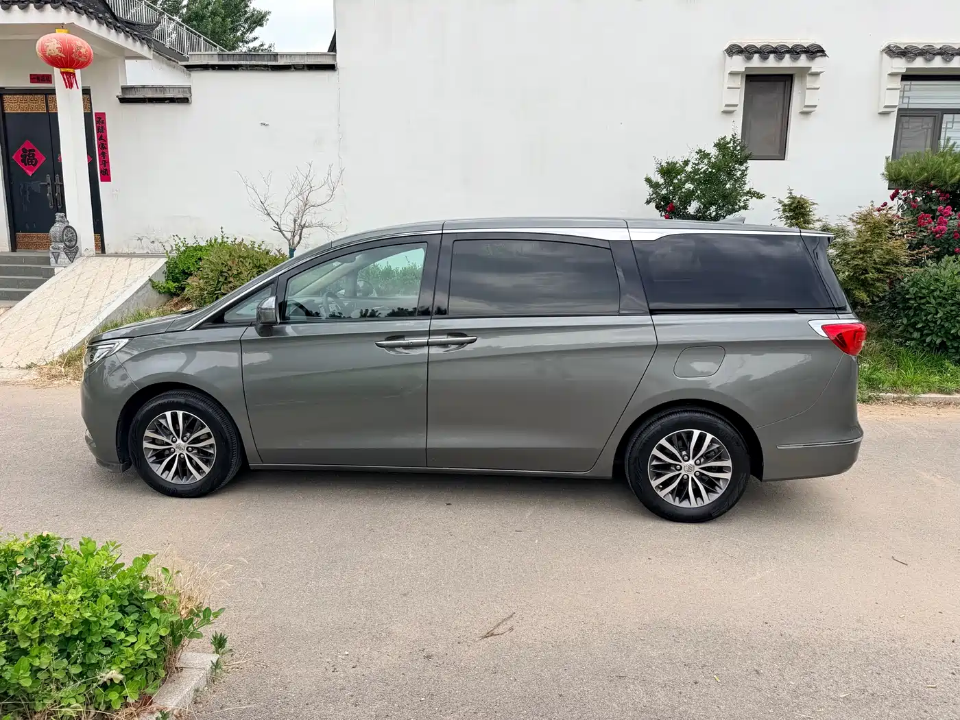 Buick GL8 2017 ES 28T Luxury China V фото 4