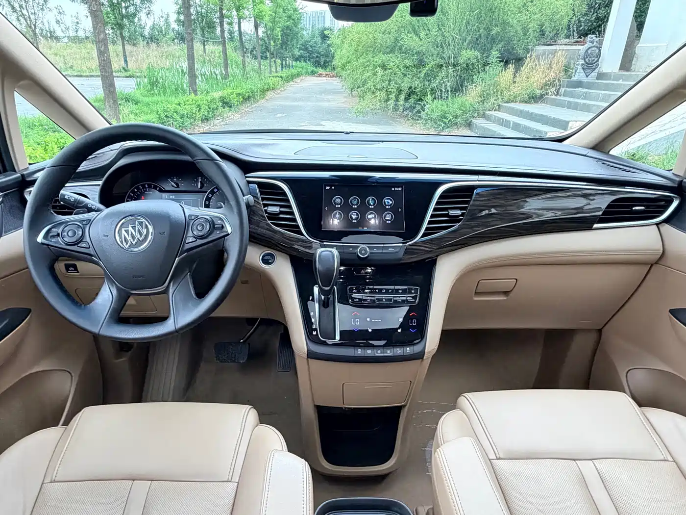 Buick GL8 2017 ES 28T Luxury China V фото 11