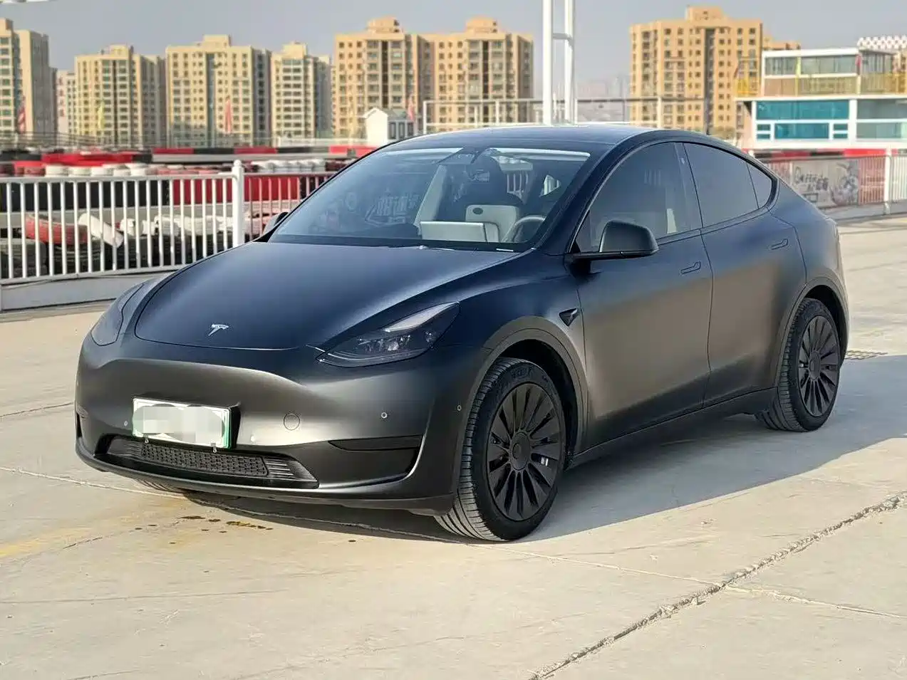 TESLA MODEL Y