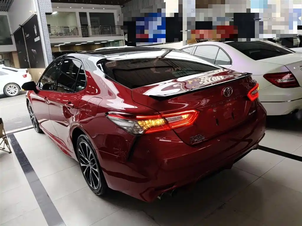Toyota Camry 2018 2.0S Sport Edition фото 5