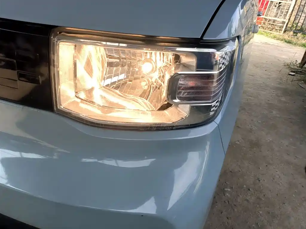 Фото 24 - Wuling Motors Hongguang MINIEV