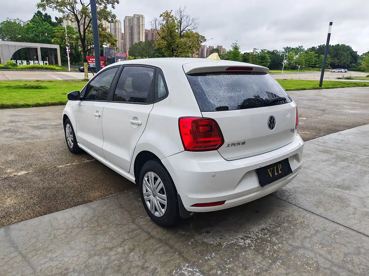 Volkswagen Polo 2018 1.5L Auto Safe Drive фото 11