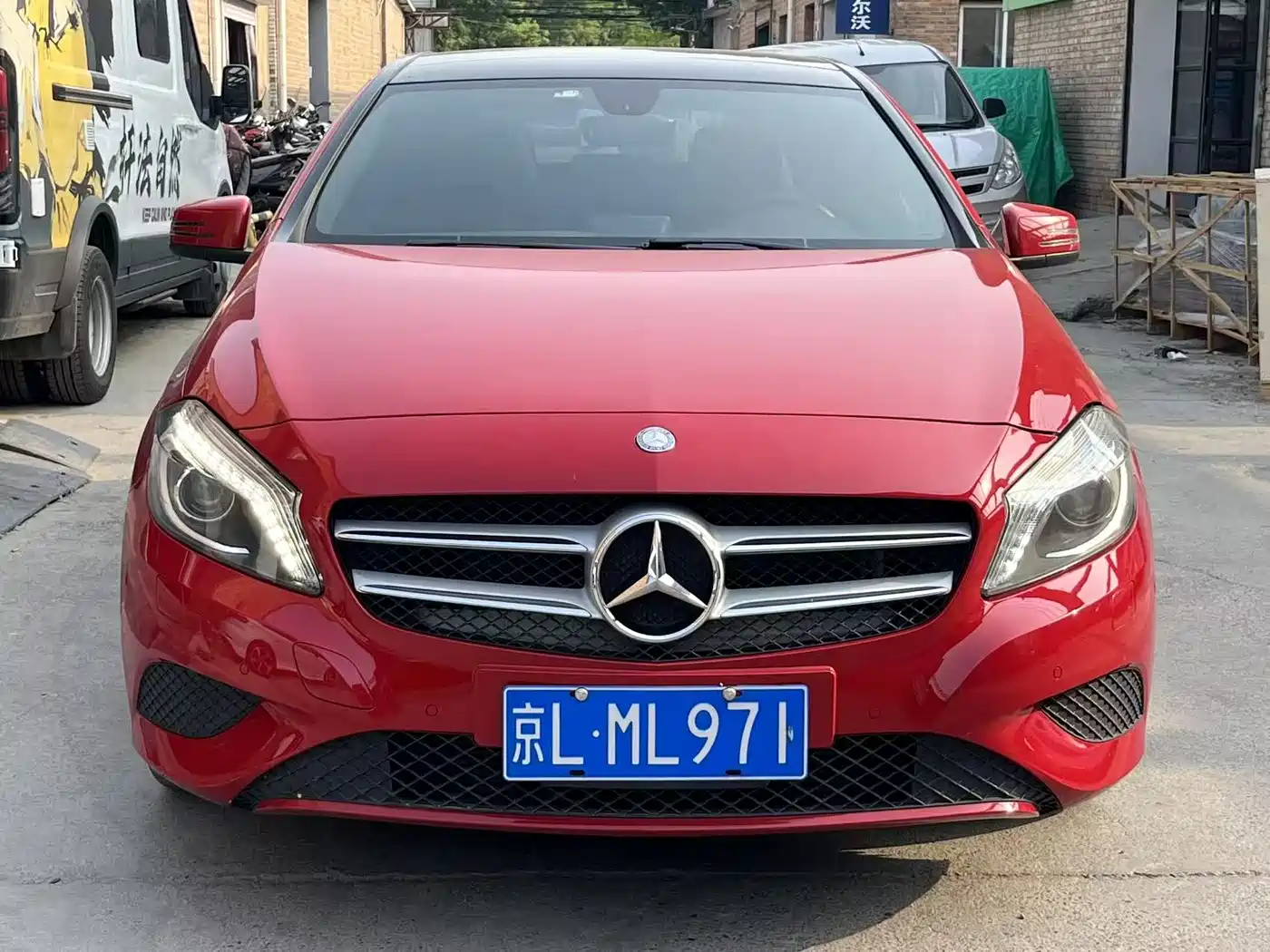 Mercedes-Benz A-Class (Import) 2015 A 200 Fashion фото 10