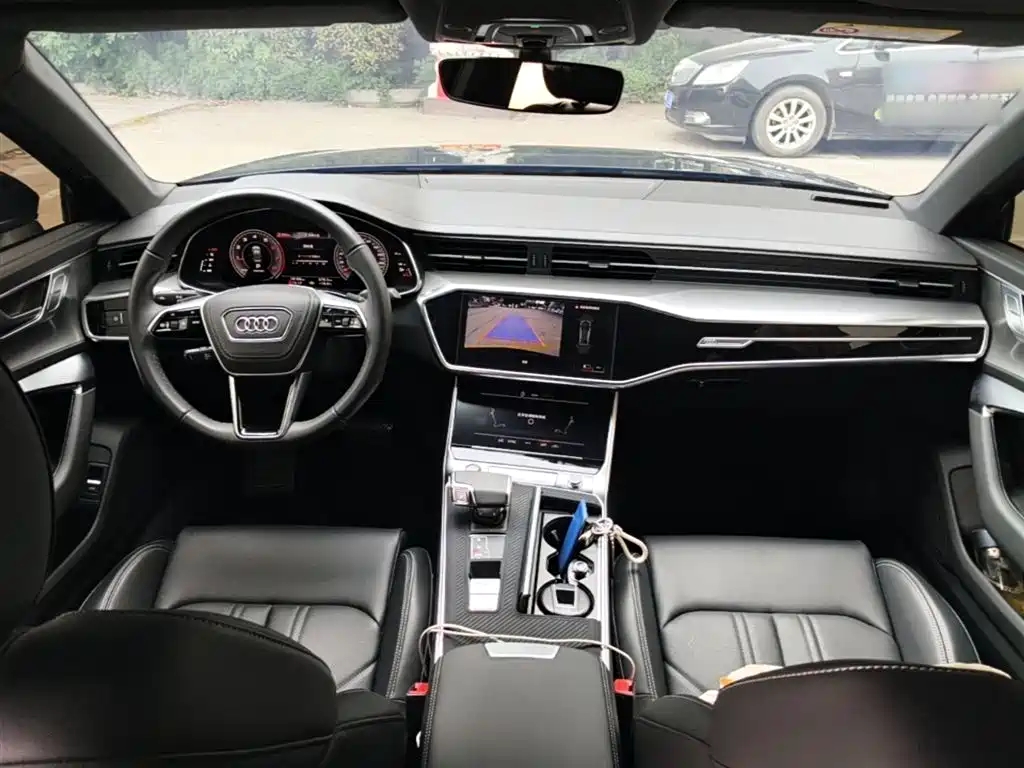 Audi A6L 2025 40 TFSI Luxury Sport фото 10