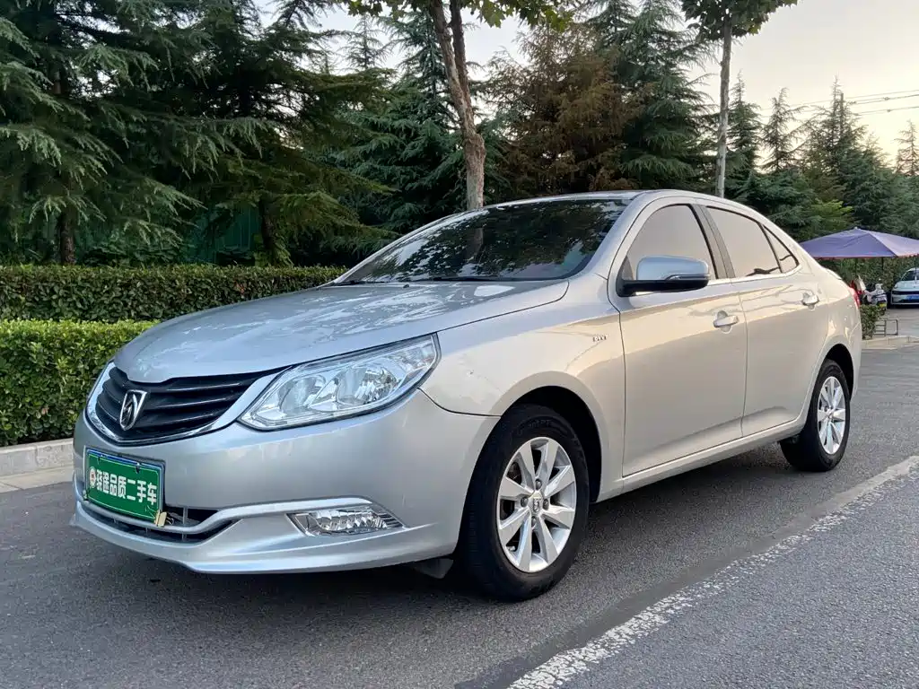 Baojun 630 2015 2014 1.5L Manual Comfort
