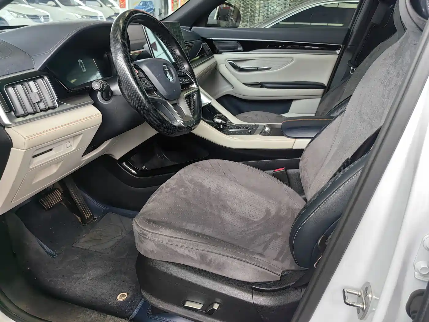 BYD Song PLUS PHEV 2021 DM-i 51KM Honor фото 4