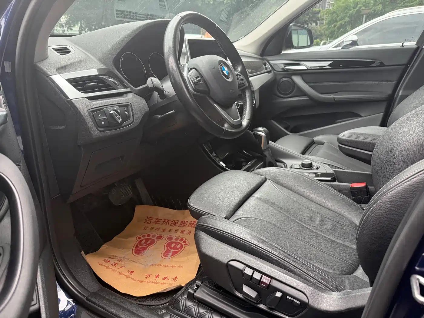 BMW X1 2019 sDrive18Li Premium Model фото 4